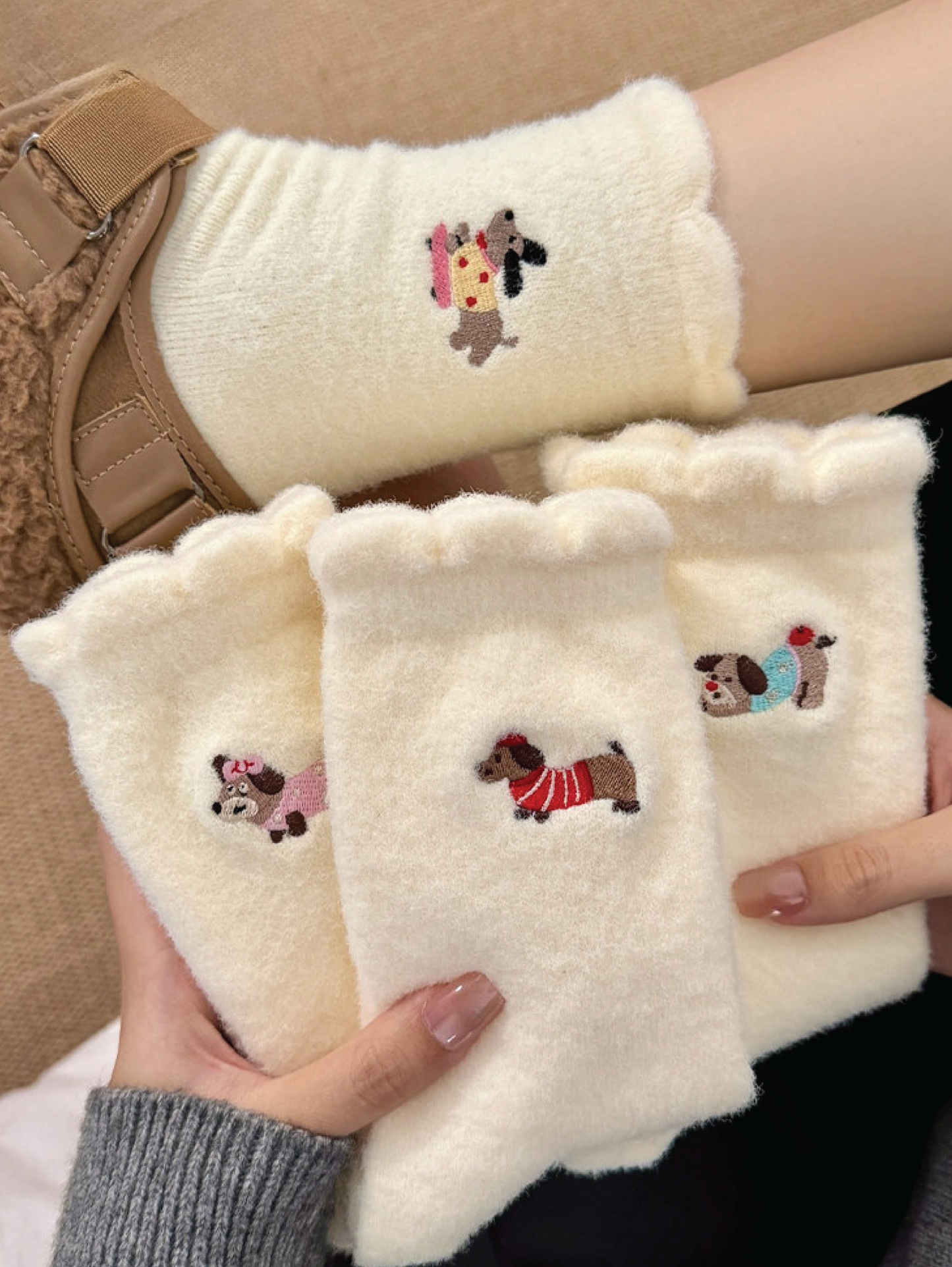 Maternity Confinement Warm Socks – Puppy Printed (1 pair)